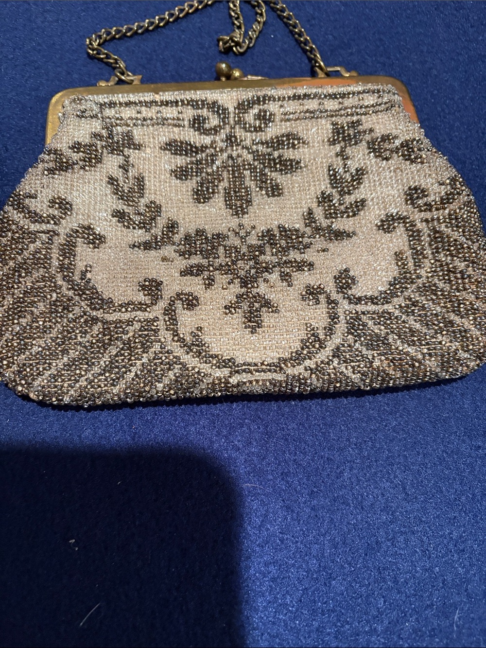 Vintage Beaded Floral Evening Clutch - silver and Cream - Picture 3 of 5